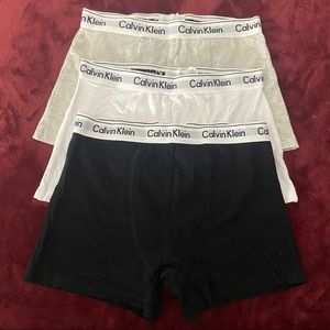 NWOT Calvin Klein Mens Boxer Briefs